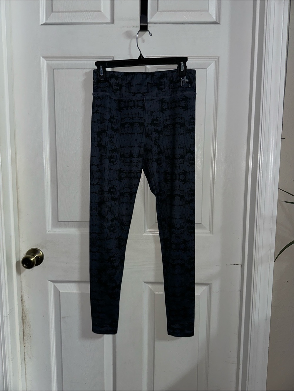 Guy Harvey Blue and Black Leggings Size S/P